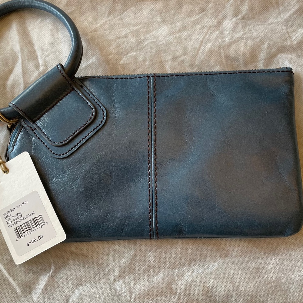 HOBO Wristlet Riveria Color NWT